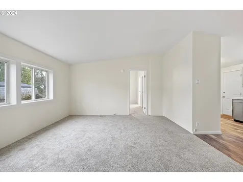 542 S 15th Street Cottage Grove OR 97424