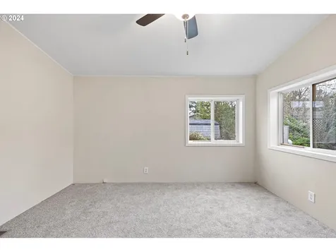 542 S 15th Street Cottage Grove OR 97424