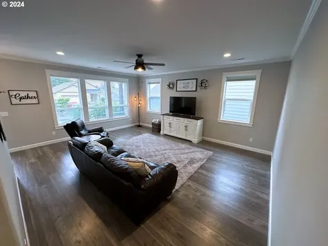 3145 45th Street Washougal WA 98671