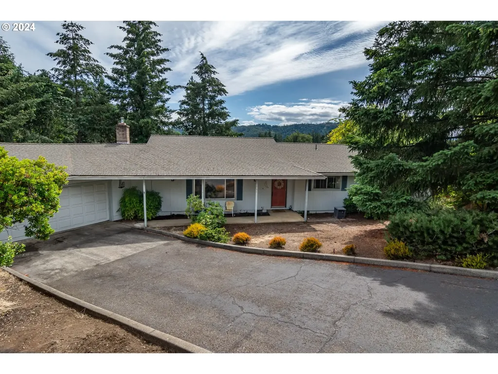168 Live Oak Court Roseburg OR 97470