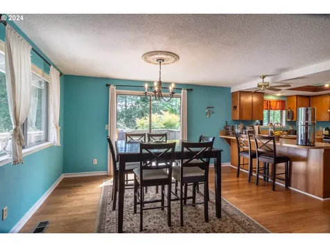 168 Live Oak Court Roseburg OR 97470