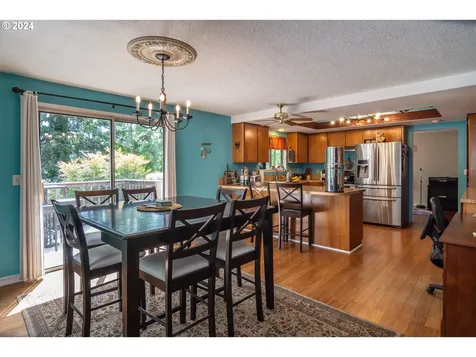 168 Live Oak Court Roseburg OR 97470