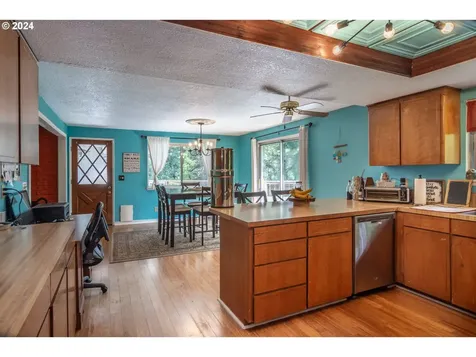 168 Live Oak Court Roseburg OR 97470