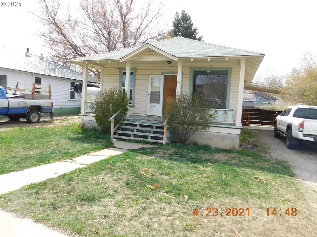 1361 Walnut Street Baker City OR 97814