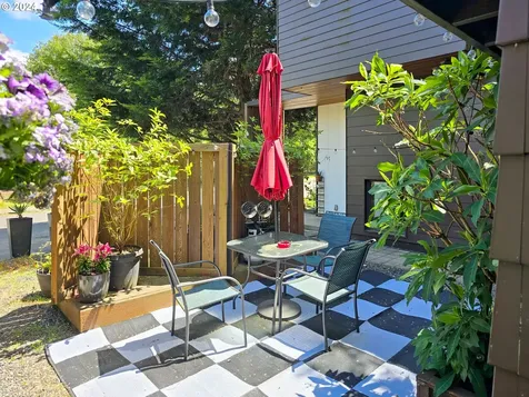 2702 N Winchell Street Portland OR 97217