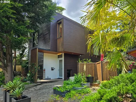 2702 N Winchell Street Portland OR 97217