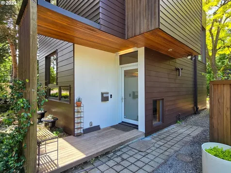 2702 N Winchell Street Portland OR 97217