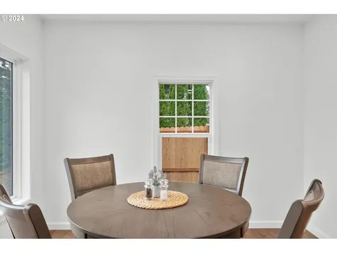 126 S Vista Way Kelso WA 98626