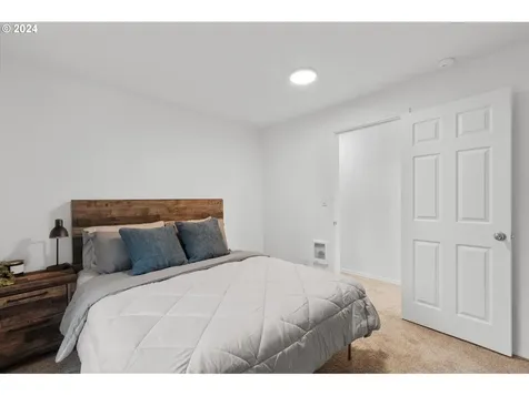 126 S Vista Way Kelso WA 98626