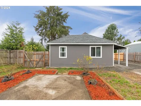 126 S Vista Way Kelso WA 98626