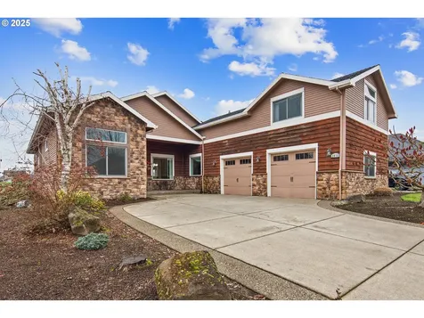 1875 Meridian Drive Woodburn OR 97071