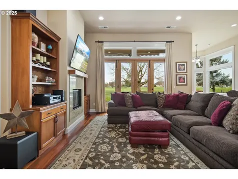 1875 Meridian Drive Woodburn OR 97071