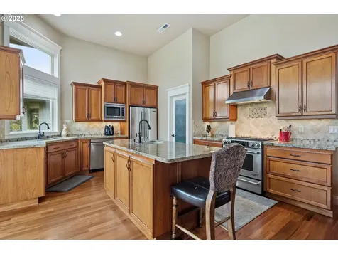 1875 Meridian Drive Woodburn OR 97071