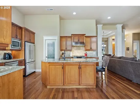 1875 Meridian Drive Woodburn OR 97071