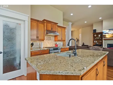 1875 Meridian Drive Woodburn OR 97071