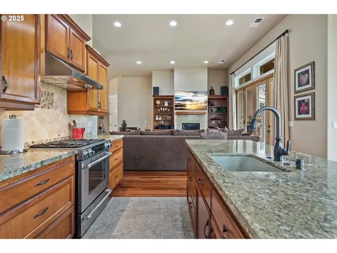 1875 Meridian Drive Woodburn OR 97071