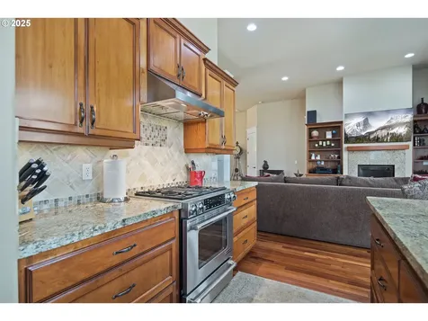 1875 Meridian Drive Woodburn OR 97071