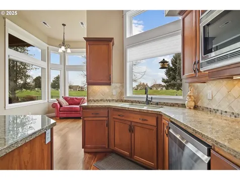 1875 Meridian Drive Woodburn OR 97071