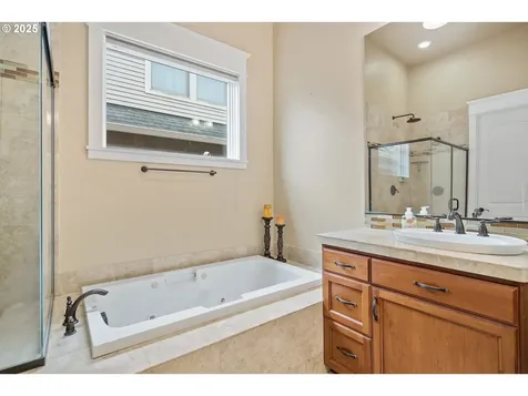 1875 Meridian Drive Woodburn OR 97071