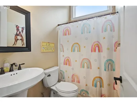 1875 Meridian Drive Woodburn OR 97071