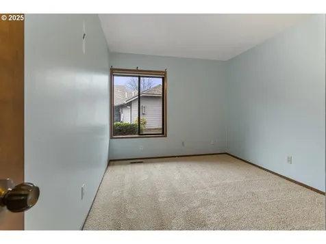 12620 NE Prescott Drive Portland OR 97230