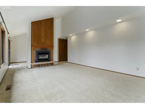 12620 NE Prescott Drive Portland OR 97230
