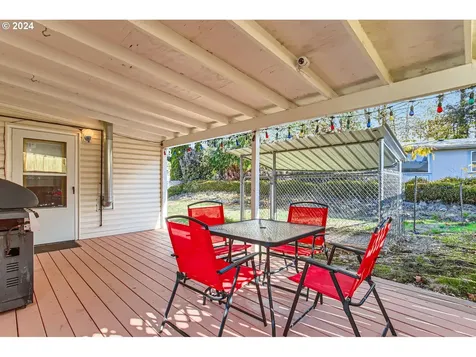 1890 Woodland Avenue Woodburn OR 97071