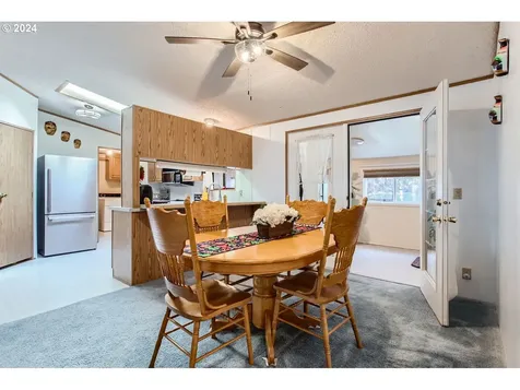 1890 Woodland Avenue Woodburn OR 97071