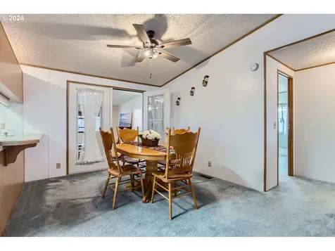 1890 Woodland Avenue Woodburn OR 97071