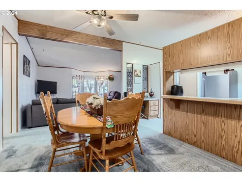 1890 Woodland Avenue Woodburn OR 97071