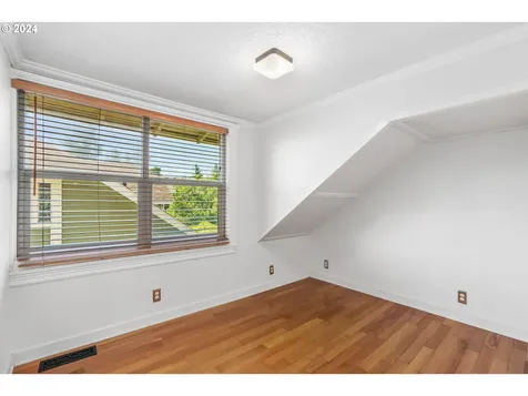 2733 Ne 66th Avenue Portland OR 97213