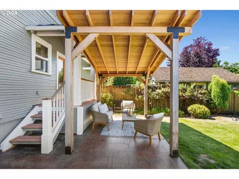 2733 Ne 66th Avenue Portland OR 97213