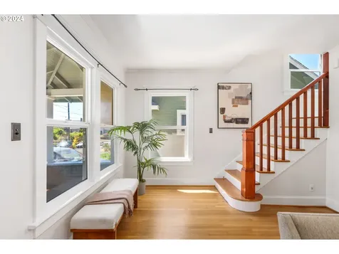 2733 Ne 66th Avenue Portland OR 97213