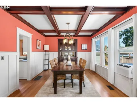 2733 Ne 66th Avenue Portland OR 97213