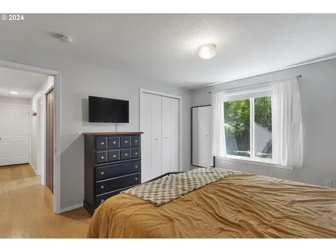 206 S Meredith Drive Newberg OR 97132