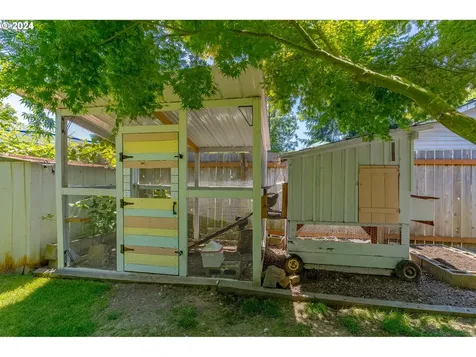 206 S Meredith Drive Newberg OR 97132