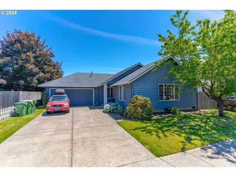 206 S Meredith Drive Newberg OR 97132