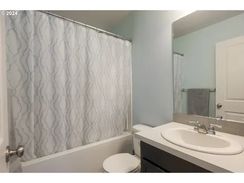 2124 Ne 115th Court Vancouver WA 98684