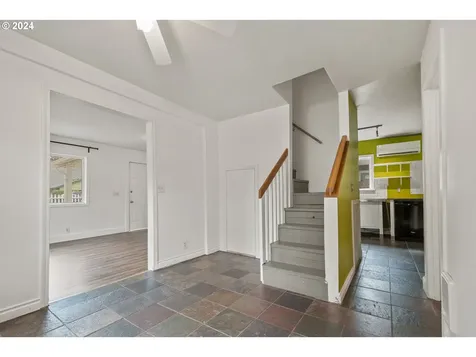 3712 R Street Vancouver WA 98663