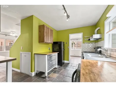3712 R Street Vancouver WA 98663