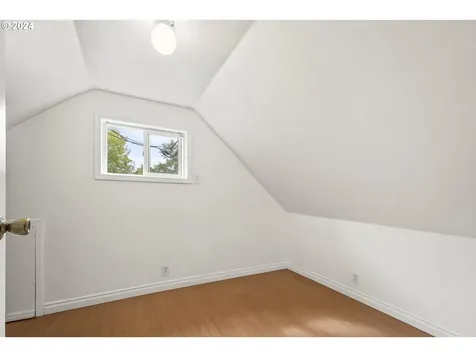 3712 R Street Vancouver WA 98663
