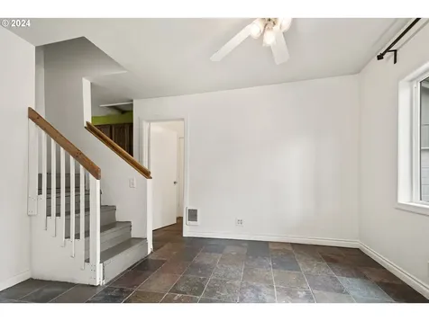 3712 R Street Vancouver WA 98663