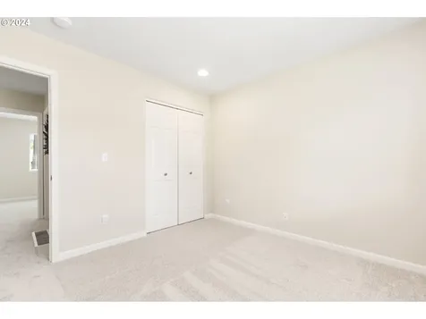 2410 Nw 45th Avenue Camas WA 98607