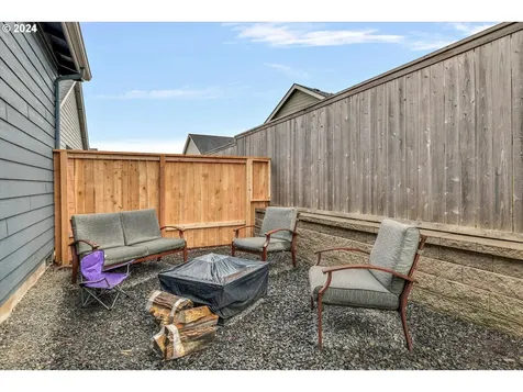 1260 N Broadway Street Estacada OR 97023