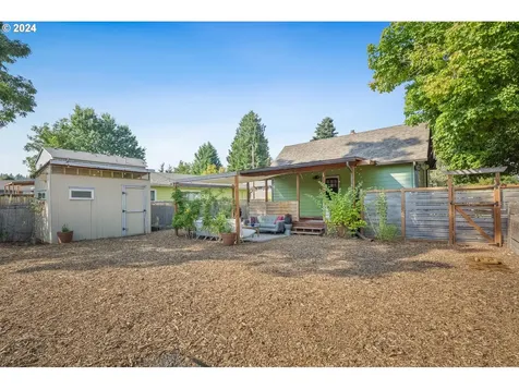 9737 N Charleston Avenue Portland OR 97203