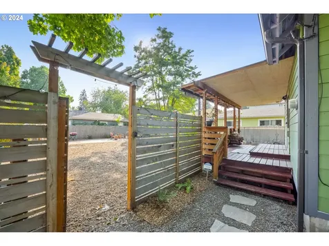 9737 N Charleston Avenue Portland OR 97203