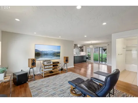12825 Sw Barberry Drive Beaverton OR 97008