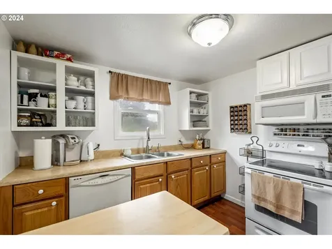 4651 Ohio Street Longview WA 98632