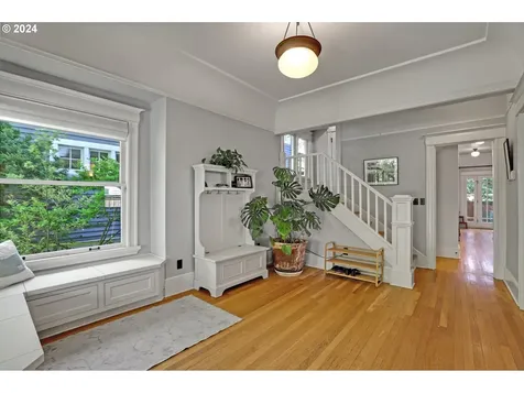 3750 Ne Davis Street Portland OR 97232