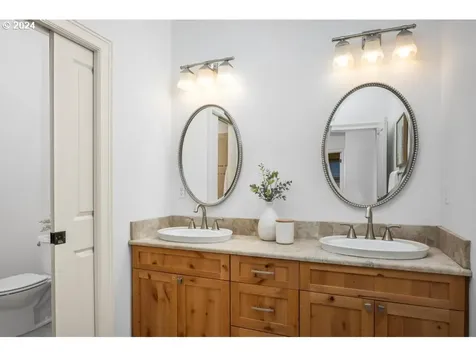 2990 Glen Eagles Road Lake Oswego OR 97034